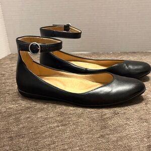 Naturalizer Black Ankle Strap Flats